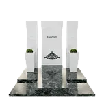 Современный памятник  "Родственные узы"