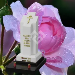 Вертикальный памятник "Свеча"