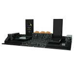 Мемориальный комплекс на могилу "Безмолвие"