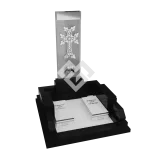 Памятник из стекла "Молитва" 4