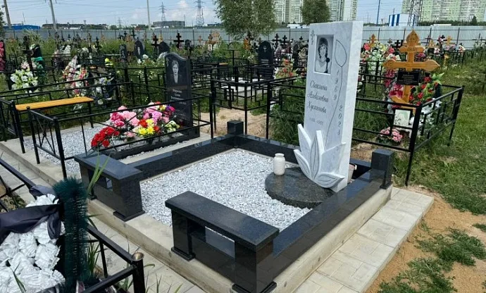 Фото cj0c9e42k2bkz1pbrdbq668bnmn4yb22