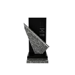 Памятник военному и участнику СВО "Высокий полёт"