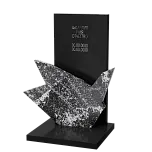 Вертикальный памятник "Полет Души" 22