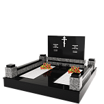 Мемориальный комплекс на могилу "Рассвет"