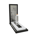 Памятник из стекла "Луч в сумрачном небе"