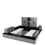 Мемориальный комплекс на могилу "Благодарность"