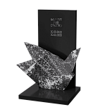 Вертикальный памятник "Полет Души"