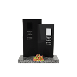 Горизонтальный памятник "Книга перемен"