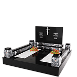 Мемориальный комплекс на могилу "Рассвет"